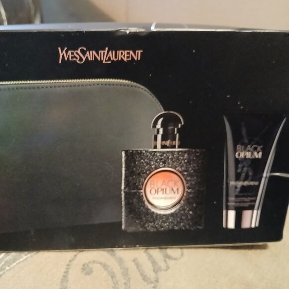 Black Opium YSL Gift Set - Picture 4 of 5